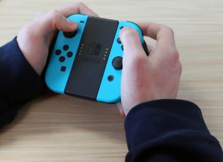 Microsoft and Nintendo are teaming up with the Nintendo Switch 2, Joy-con controller