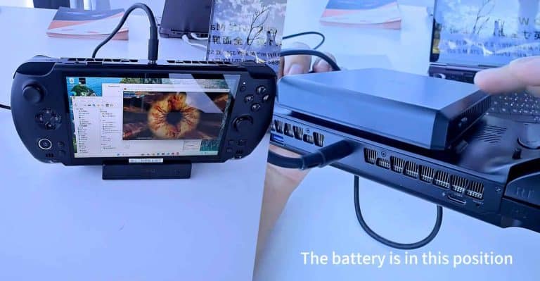 GPD Strix Halo with battery pack